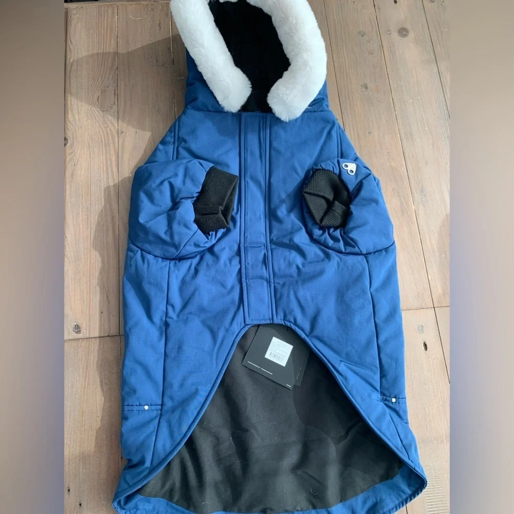 Moose Knuckles keep dog